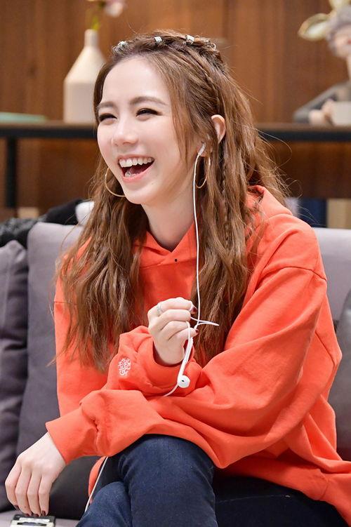 娱乐吃瓜君邓紫棋,娱乐吃瓜界的“瓜王”